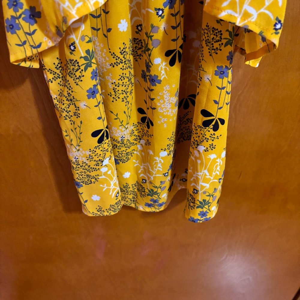Sienna Sky Off the shoulder yellow flower blouse XS - Picture 12 of 13